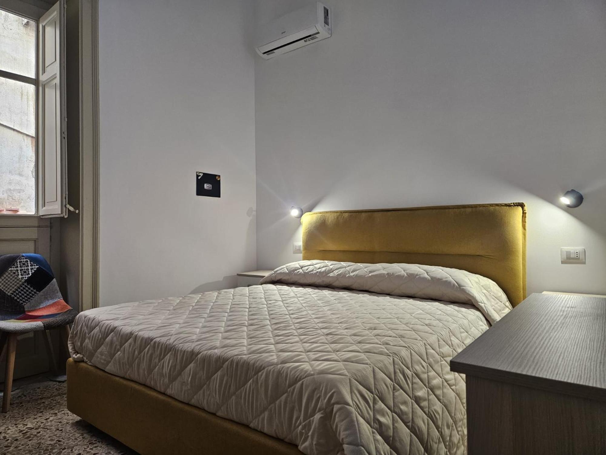 La Casa Di Nina Panzió Palermo Kültér fotó